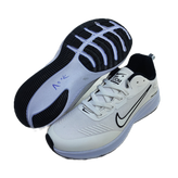 کفش رانینگ و اسپرت زنانه و پسرانه وارداتی برند نایکی nike مدل نوا سفید