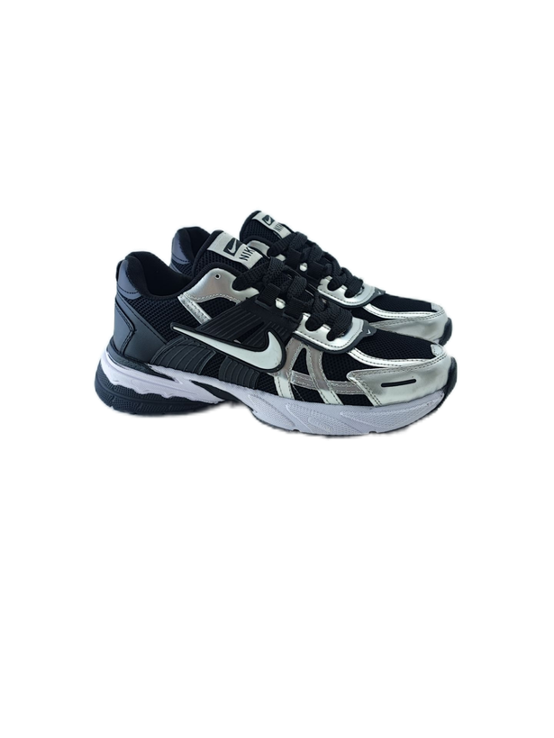 کفش اسپرت مردانه برند نایکی nike مدل وی تو کی V2K مشکی نقره ای