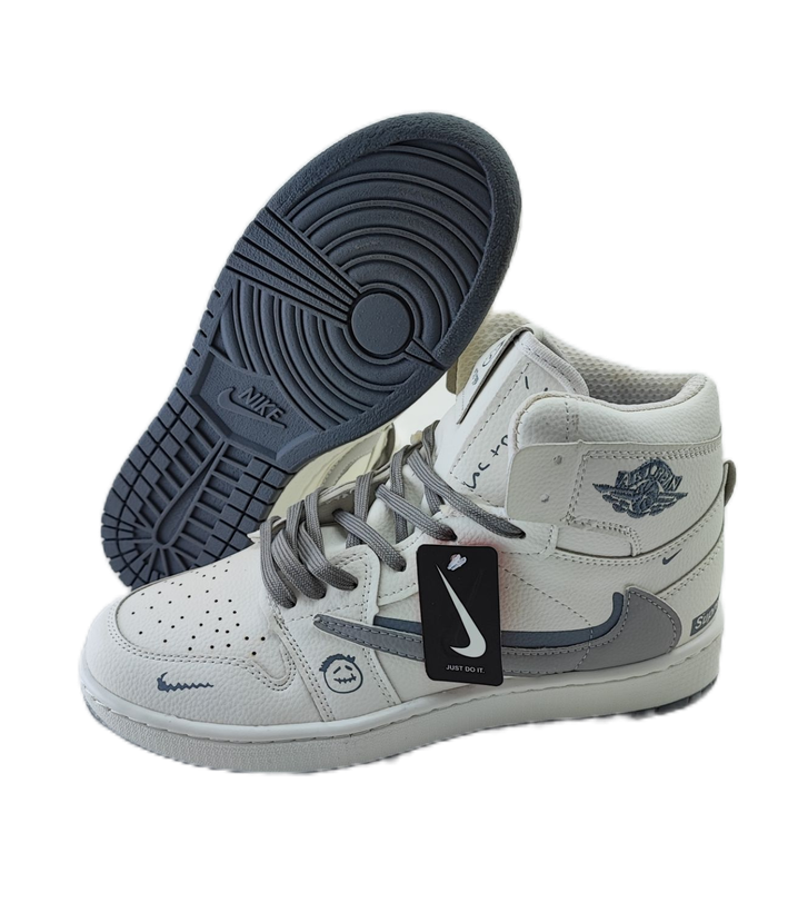 کفش اسپرت زنانه و پسرانه مدل نایکی تراویس ساقدار nike Travis سفید طوسی